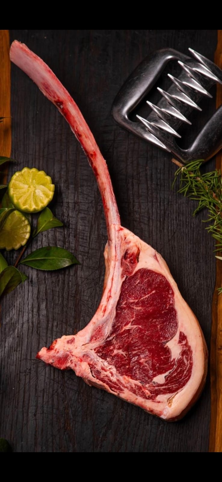 Showstopper Beef Tomahawk Steak | The Beef Shop